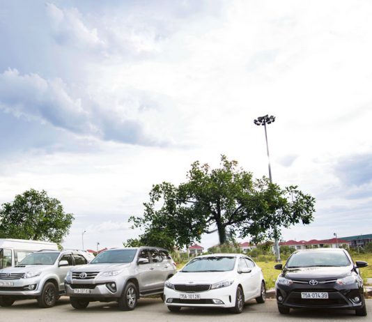 Private car from Hoi An to Da Nang Private car from Hoi An to Da Nang